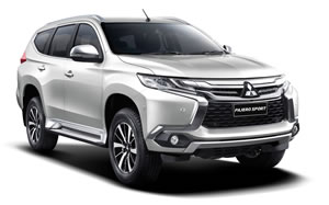 Pajero Sports vehicle image